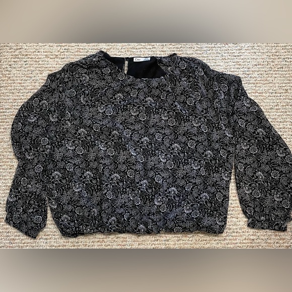 Dex black floral blouse - Picture 1 of 4